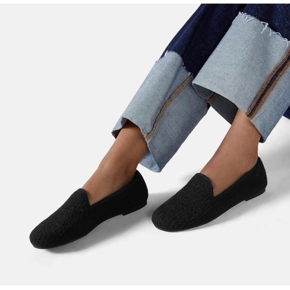 VIVAIA Black‎ Round-Toe Fluffy Loafers EU/38.5 US/7.5